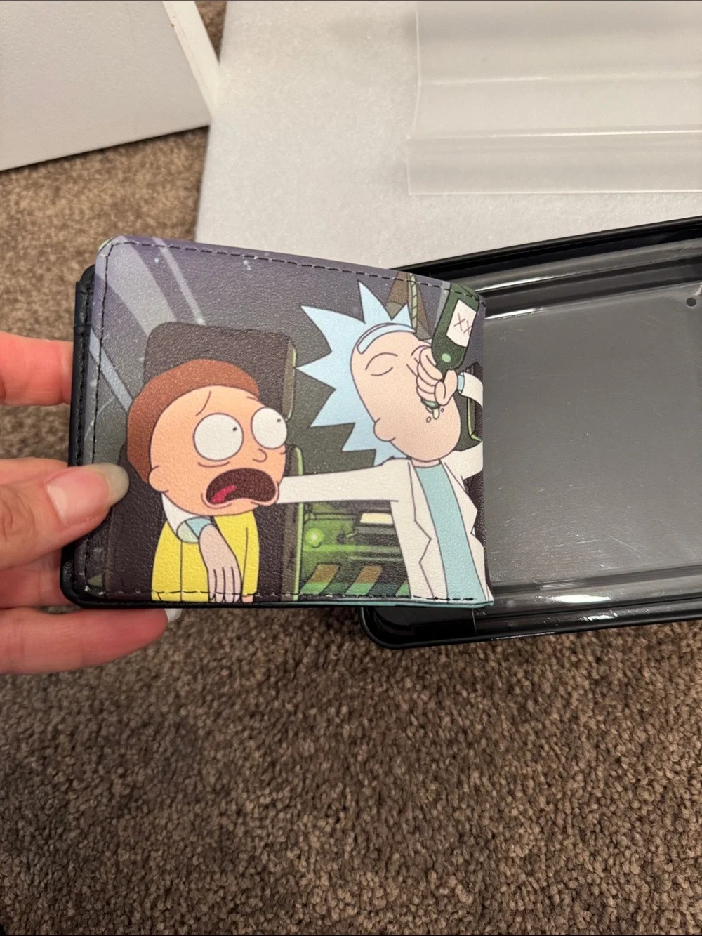 Rick and Morty Bifold Wallet in collectible tin NIP